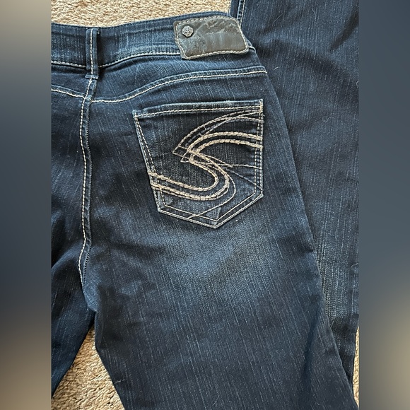 Silver Suki Mid- Rise Bootcut Jeans - Picture 5 of 7